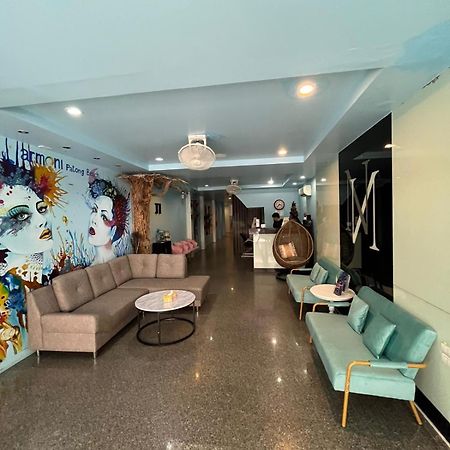 Armoni Patong Beach Hotel Bagian luar foto