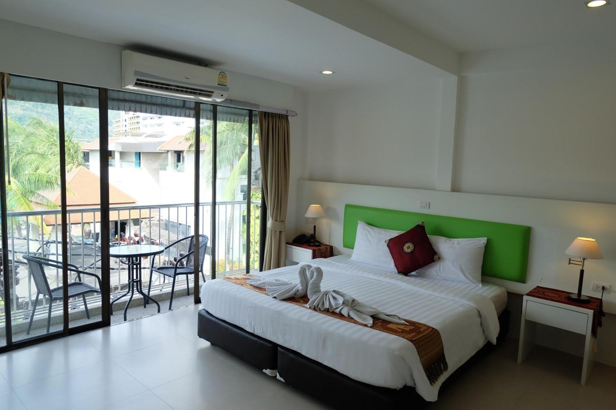 Armoni Patong Beach Hotel Ruang foto